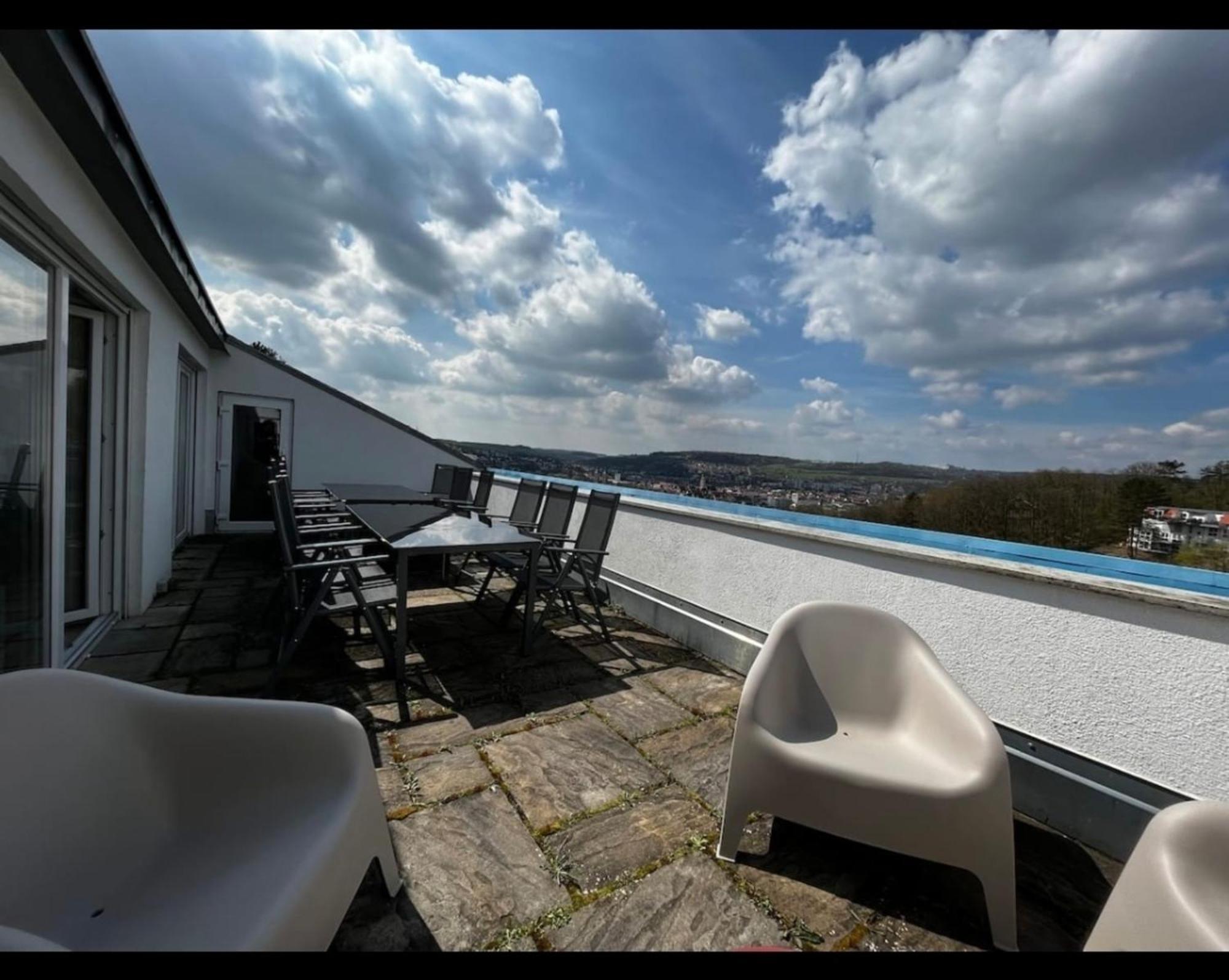 Апартаменты Penthouse Perfekt Fuer Teams, Familien Und Gruppen Бад-Мергентхайм Экстерьер фото